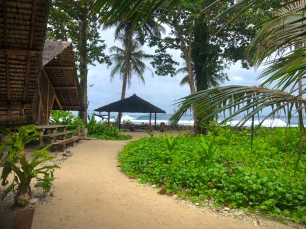 Southern Mentawai Outpost Hotel Sibigau Island Exterior foto
